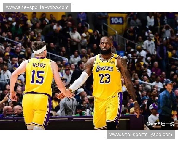 湖人vs猛龙：巅峰对决，精彩下载不容错过！